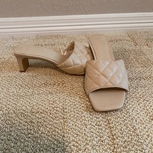 Mini heel sandals